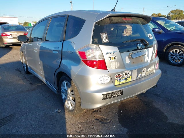 2011 HONDA FIT SPORT VIN: JHMGE8H51BS006152