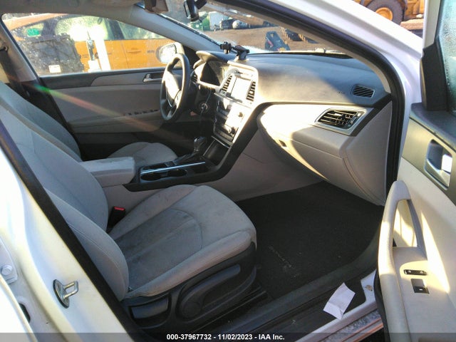 Hyundai SONATA SE 2016 5NPE24AF0GH350476 Image 5
