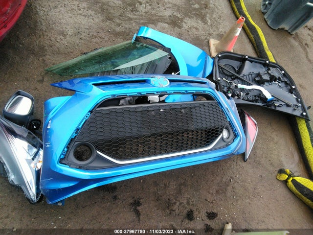 Toyota YARIS LE 2020 3MYDLBYV7LY711114 Image 12