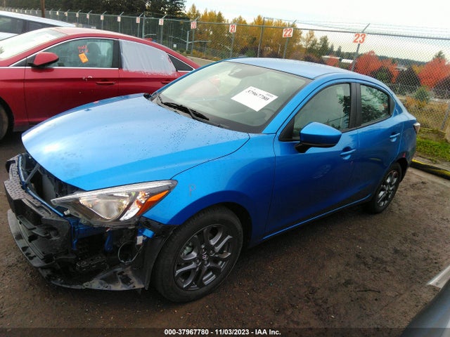 Toyota YARIS LE 2020 3MYDLBYV7LY711114 Image 2