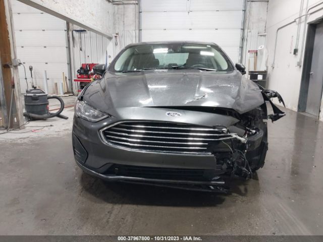 3FA6P0T99KR265279 Ford FUSION SE