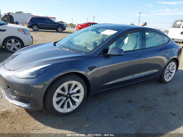 Tesla Model 3 Long Range Dual Motor 2023 5YJ3E1EB4PF651285 Image 2