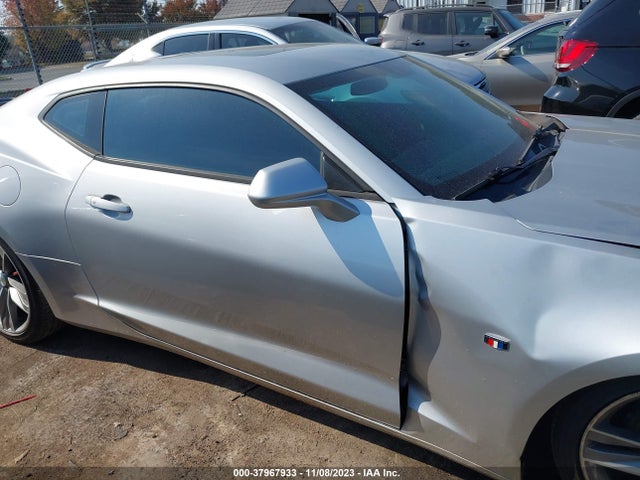 Chevrolet Camaro 1lt 2018 1G1FB1RS0J0167189 Image 13