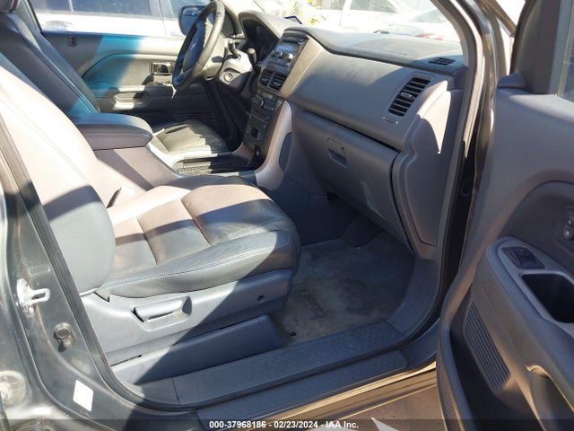 2007 HONDA PILOT EX-L VIN: 5FNYF28657B036705