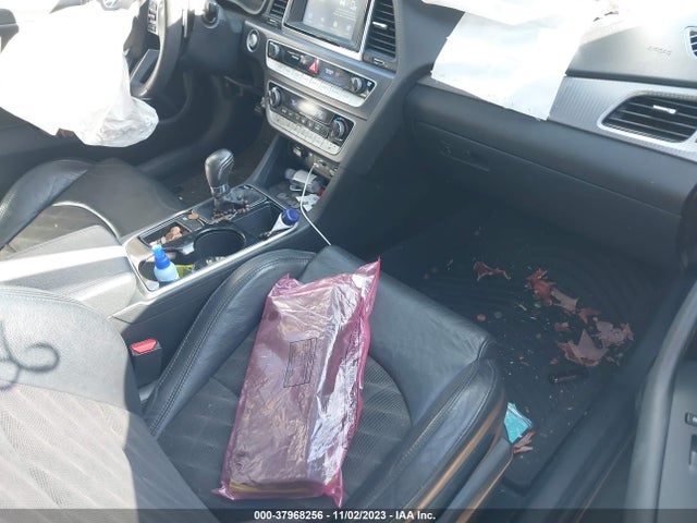 2019 HYUNDAI SONATA SPORT VIN: 5NPE34AF1KH811027