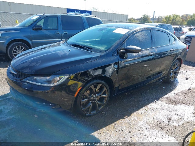 Chrysler 200 S 2015 1C3CCCBB6FN682290 Image 2
