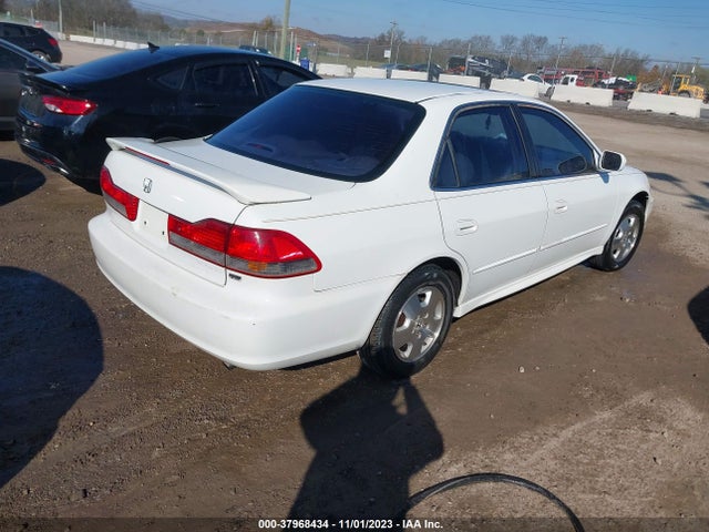 2001 HONDA ACCORD SDN EX W/LEATHER VIN: 1HGCG16581A017384