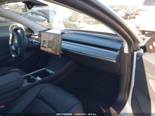 2021 TESLA MODEL 3 5YJ3E1EB8MF855681 Photo 4