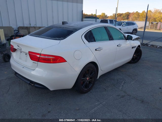 2019 JAGUAR XE SAJAD4FXXKCP46270 Photo 3