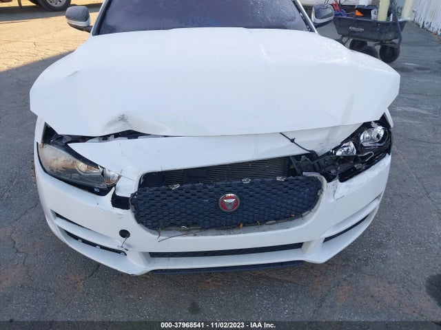 2019 JAGUAR XE SAJAD4FXXKCP46270 Photo 5