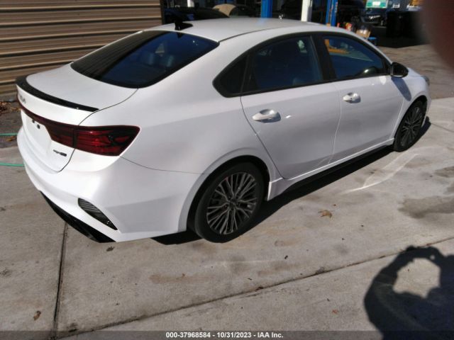 3KPF54AD6NE459407 KIA Forte Gt-line