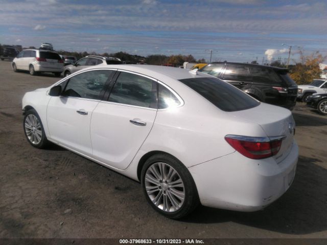 1G4PP5SK2E4130041 Buick Verano