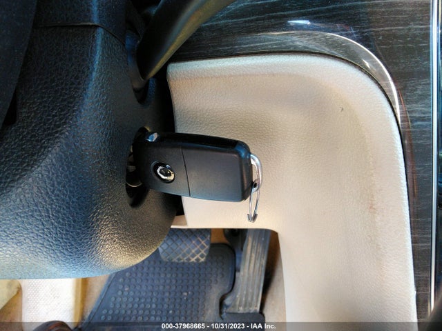 1VWAS7A33EC103884 Volkswagen Passat 1.8t Wolfsburg Edition
