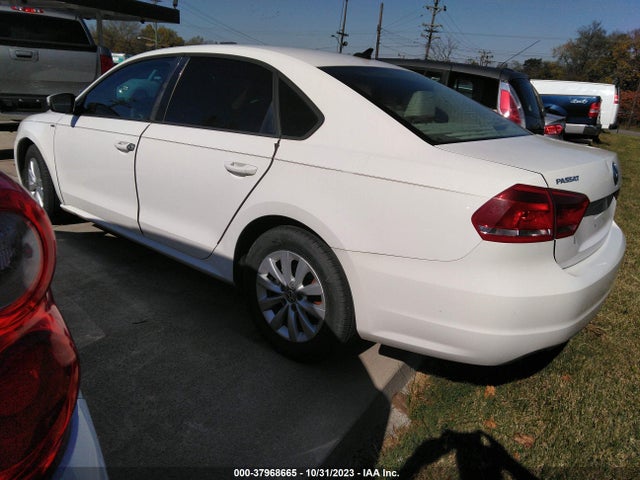 1VWAS7A33EC103884 Volkswagen Passat 1.8t Wolfsburg Edition