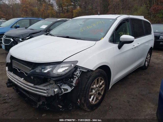 2C4RC1CG5LR250809 Chrysler Voyager Lx