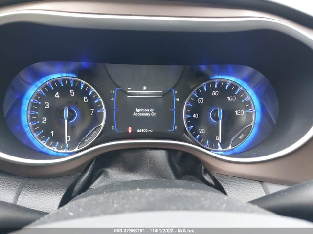 2C4RC1CG5LR250809 Chrysler Voyager Lx