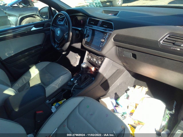 3VV4B7AX7LM062658 Volkswagen Tiguan Sel Premium R-line