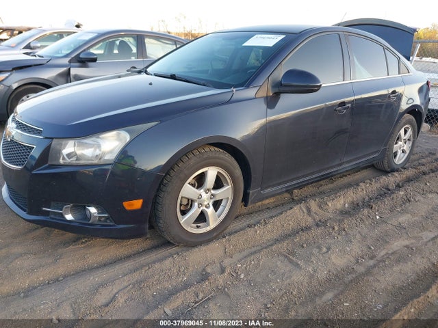 Chevrolet Cruze 1lt 2014 1G1PC5SB4E7224641 Image 2
