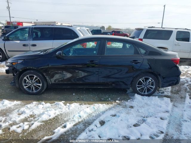 3KPF24AD8NE433030 KIA Forte Lxs