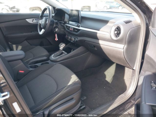 3KPF24AD8NE433030 KIA Forte Lxs