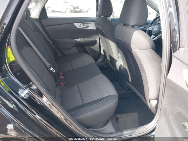 3KPF24AD8NE433030 KIA Forte Lxs