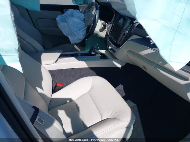 YV4L12DK4P1358351 Volvo Xc60 B5 Core