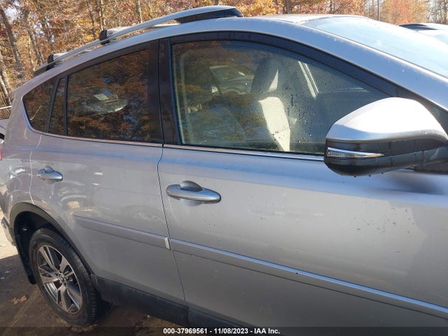 2018 TOYOTA RAV4 XLE/ADVENTURE VIN: JTMRFREV3JJ193593