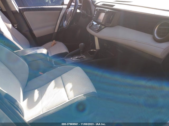 2018 TOYOTA RAV4 XLE/ADVENTURE VIN: JTMRFREV3JJ193593