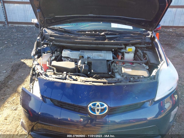 Toyota Prius Three 2014 JTDKN3DU6E1741764 Image 10
