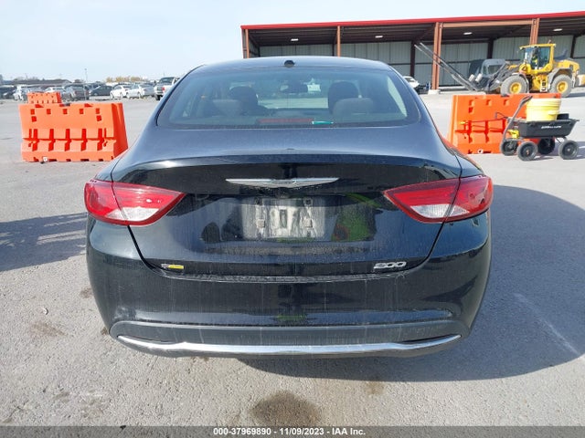 Chrysler 200 Limited 2015 1C3CCCAB4FN657857 Image 16