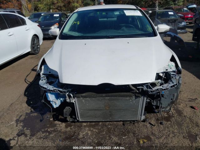1FADP3J20EL244421 Ford Focus Titanium