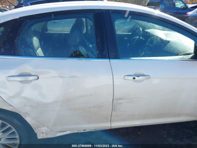 1FADP3J20EL244421 Ford Focus Titanium