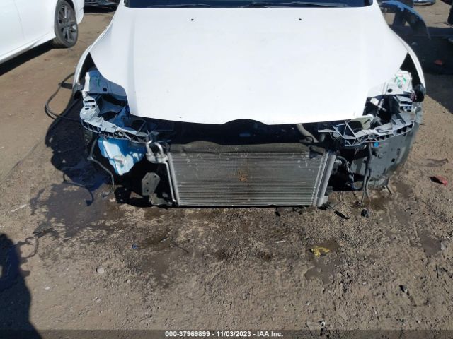 1FADP3J20EL244421 Ford Focus Titanium