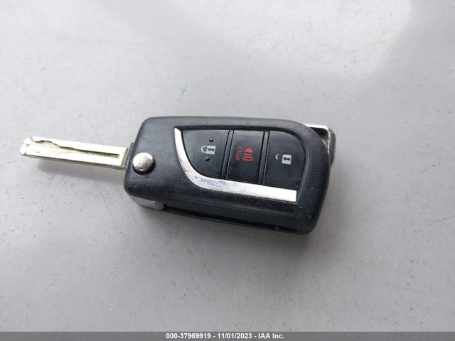 Toyota RAV4 LE 2019 2T3H1RFV1KC020281 Image 11