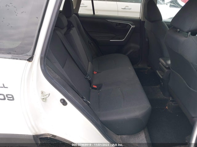 Toyota RAV4 LE 2019 2T3H1RFV1KC020281 Image 8