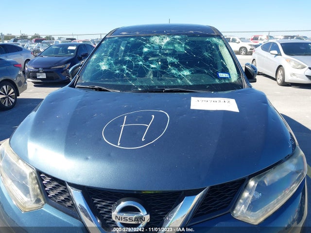 2014 NISSAN ROGUE S VIN: 5N1AT2MT3EC810137