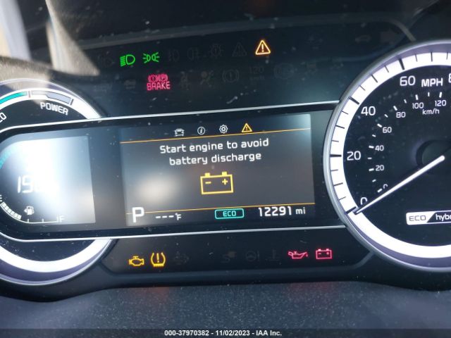KNDCB3LC3N5515776 KIA NIRO LX