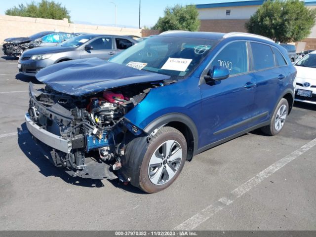 KNDCB3LC3N5515776 KIA NIRO LX