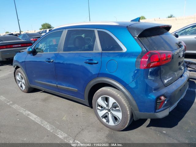 KNDCB3LC3N5515776 KIA NIRO LX
