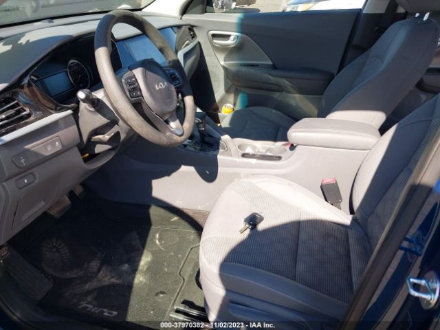 KNDCB3LC3N5515776 KIA NIRO LX