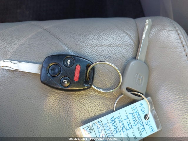 2009 HONDA ACCORD SDN EX-L VIN: 1HGCP36809A015436