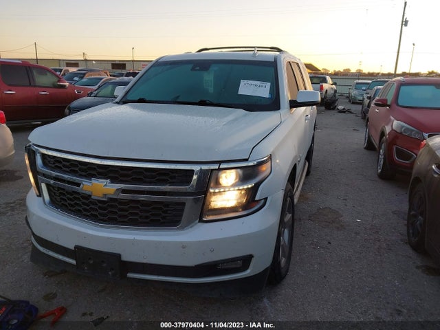 Chevrolet Suburban Lt 2017 1GNSCHKC0HR337966 Image 2