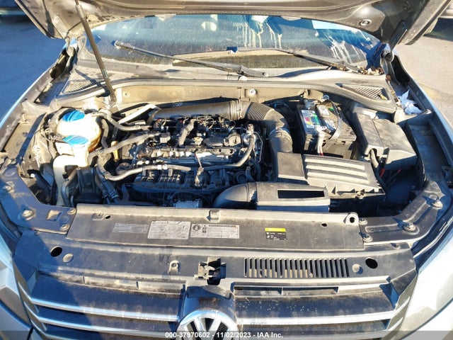 1VWAS7A33FC121805 Volkswagen Passat 1.8t Limited Edition