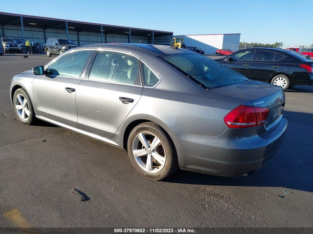 1VWAS7A33FC121805 Volkswagen Passat 1.8t Limited Edition