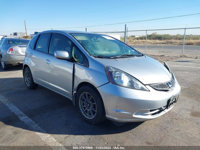2012 HONDA FIT VIN: JHMGE8H33CC038966