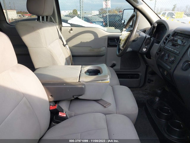 2005 FORD F-150 STX/XLT VIN: 1FTRX04W35KC33352