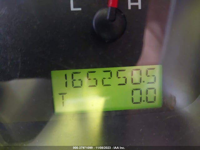 2005 FORD F-150 STX/XLT VIN: 1FTRX04W35KC33352