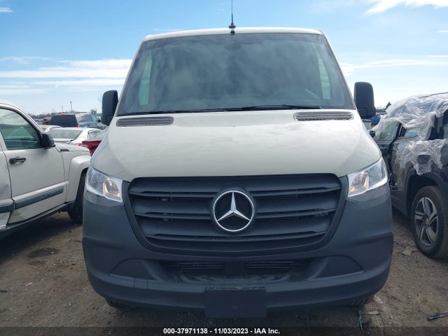 2019 MERCEDES-BENZ SPRINTER 1500 STANDARD ROOF I4/HIGH ROOF I4 VIN: WD4PE7ED1KT011181
