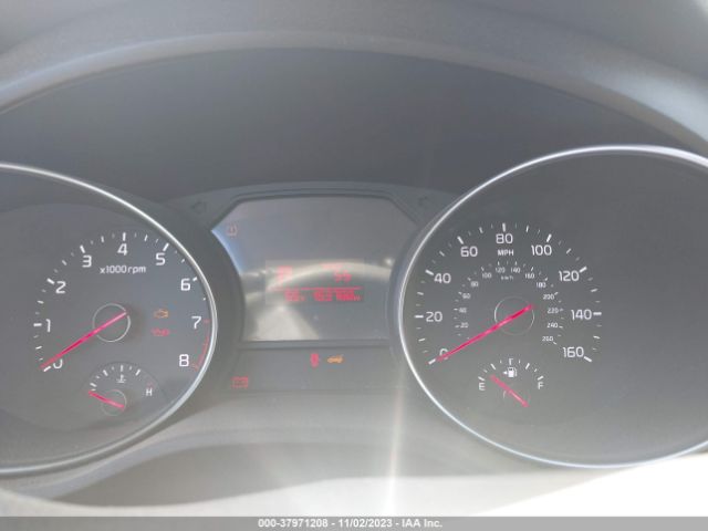 KNDMB5C11F6021586 KIA SEDONA LX