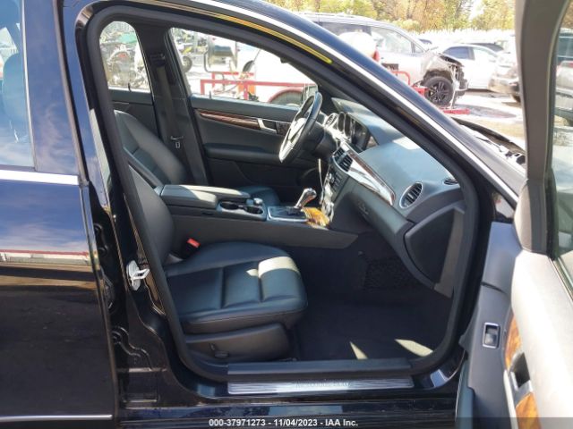 WDDGF8AB1EA945476 Mercedes-Benz C 300 Sport 4matic/luxury 4matic